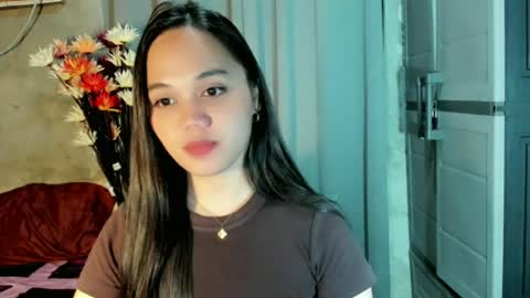 Snapshot of hilarymolly chatting on 9, 7, 2026 hilarymolly online show from 9, 7, 2026