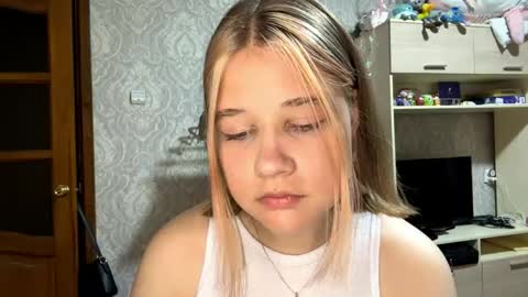 Julia online show from 6, 5, 2026