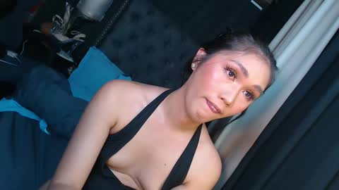 Snapshot of himarika chatting on 8, 1, 2025 yuricah online show from 8, 1, 2025