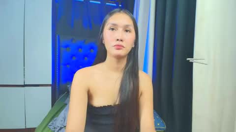 Snapshot of himarika chatting on 7, 10, 2025 yuricah online show from 7, 10, 2025