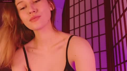 Hina online show from 25, 12, 2024