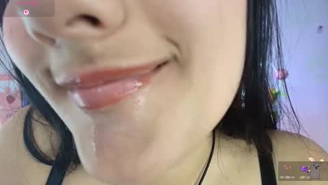 hinata online show from 25, 11, 2025