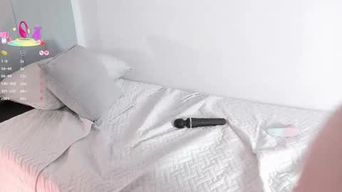 Hinazuru online show from 12, 11, 2025