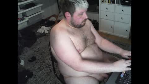 Snapshot of hipguy91 chatting on 2, 2, 2025 hipguy91 online show from 2, 2, 2025