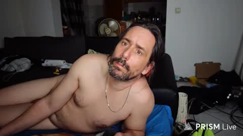Snapshot of hmuench85 chatting on 24, 11, 2025 H online show from 24, 11, 2025