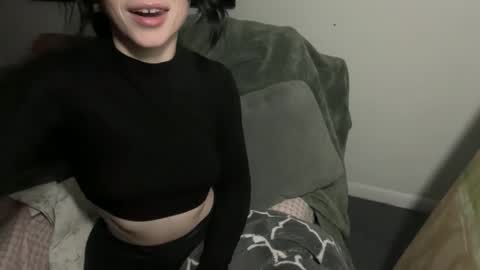 Snapshot of hoarderofpotential chatting on 3, 12, 2025 hoarderofpotential online show from 3, 12, 2025