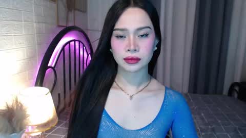 Snapshot of hoelymolly chatting on 7, 7, 2026 hoelymolly online show from 7, 7, 2026