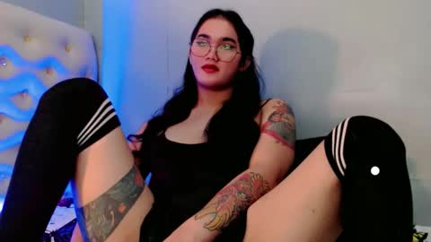 Snapshot of holly_sunshine69 chatting on 13, 2, 2026 Apple online show from 13, 2, 2026