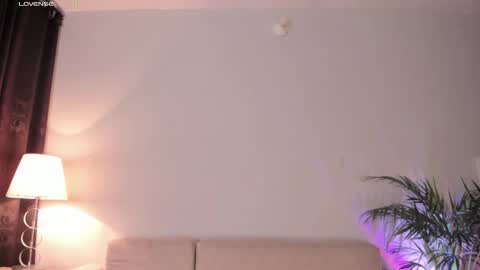 Snapshot of holly_velvett chatting on 22, 3, 2026 holly online show from 22, 3, 2026