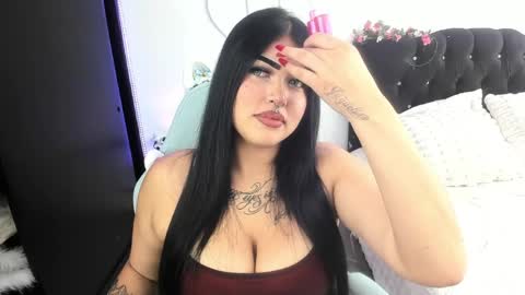 Snapshot of hollycute54 chatting on 9, 4, 2026 Holly online show from 9, 4, 2026