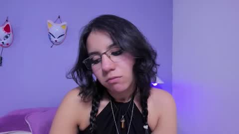 hollypeach_ online show from 16, 11, 2025