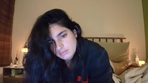 hollyshit_ online show from 16, 4, 2026