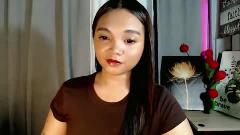 Snapshot of holy_shine chatting on 3, 5, 2026 Bella online show from 3, 5, 2026