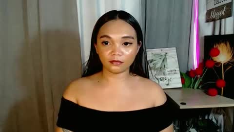 Snapshot of holy_shine chatting on 14, 5, 2026 Bella online show from 14, 5, 2026