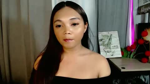 Snapshot of holy_shine chatting on 14, 5, 2026 Bella online show from 14, 5, 2026