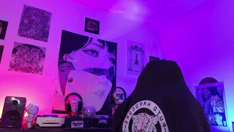   online show from 10, 5, 2026