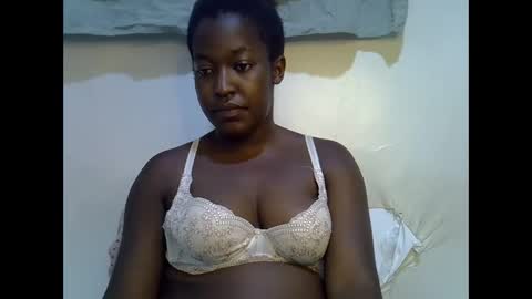 Snapshot of honey_dropp1 chatting on 18, 5, 2026 honey_dropp1 online show from 18, 5, 2026