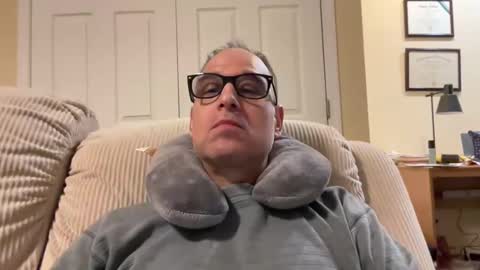 Snapshot of honey_man14 chatting on 4, 1, 2025 honey_man14 online show from 4, 1, 2025