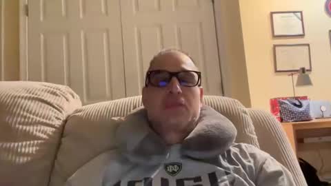 Snapshot of honey_man14 chatting on 5, 1, 2025 honey_man14 online show from 5, 1, 2025