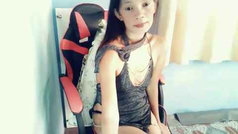 Snapshot of honey_mollyxx chatting on 24, 4, 2026 honey_mollyxx online show from 24, 4, 2026