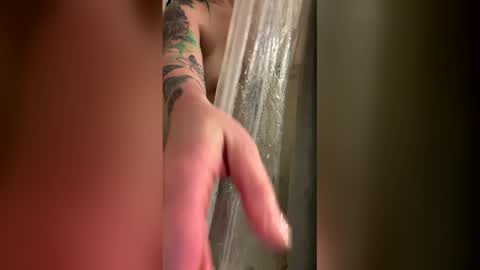 HoneyBee online show from 7, 4, 2026