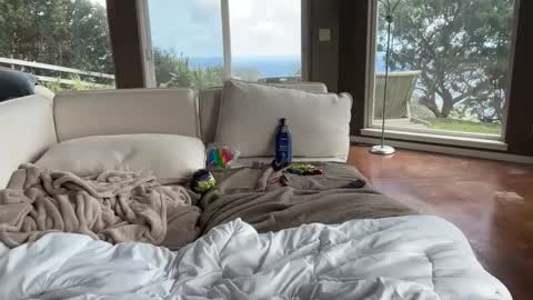 honeybun_z online show from 7, 2, 2025