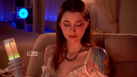 honeycherry_ online show from 21, 7, 2026