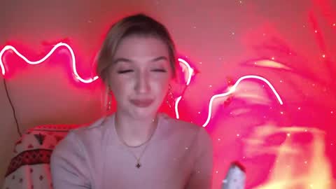 honeyveil online show from 6, 4, 2026