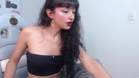 Snapshot of honney_babby chatting on 31, 3, 2026 PVT 12TK 10PM - 6AM online show from 31, 3, 2026