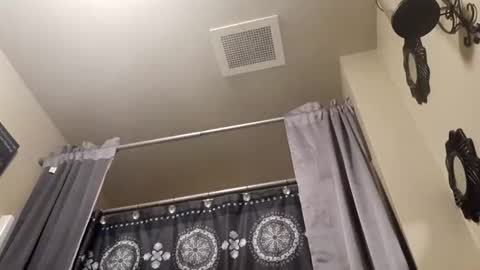 hookdick105799 online show from 3, 3, 2026