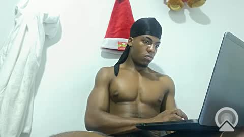 Snapshot of horneyguy2399 chatting on 14, 12, 2024 sugarbaby online show from 14, 12, 2024