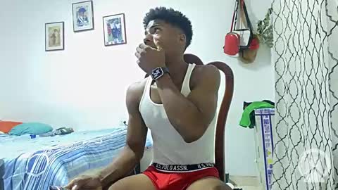 Snapshot of horneyguy2399 chatting on 6, 1, 2025 sugarbaby online show from 6, 1, 2025