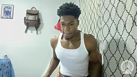 Snapshot of horneyguy2399 chatting on 18, 1, 2025 sugarbaby online show from 18, 1, 2025