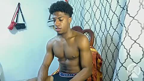 Snapshot of horneyguy2399 chatting on 12, 2, 2025 sugarbaby online show from 12, 2, 2025