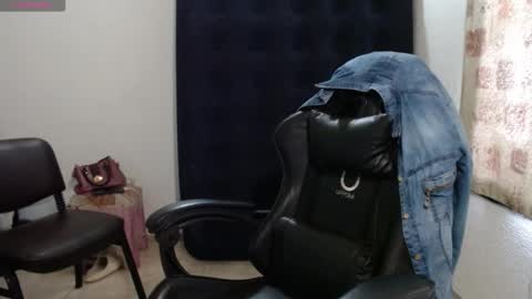 Snapshot of horny_and_daring chatting on 19, 2, 2026 horny and daring online show from 19, 2, 2026