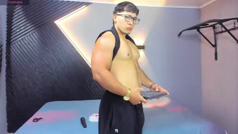 horny_nick18 online show from 12, 3, 2026