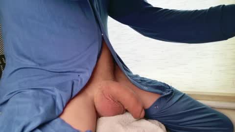 Snapshot of horny_throb chatting on 31, 3, 2026 horny_throb online show from 31, 3, 2026