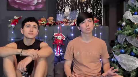 Snapshot of horny_twinks_guys chatting on 15, 12, 2024 Alex and Camilo online show from 15, 12, 2024