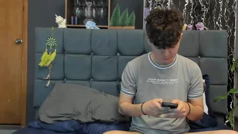 Snapshot of horny_twinks_guys chatting on 10, 3, 2025 Alex and Camilo online show from 10, 3, 2025