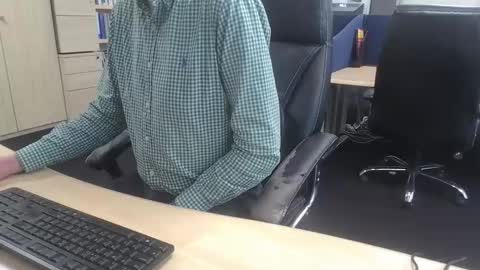 Snapshot of hornygeekm chatting on 20, 3, 2026 Horny Geek online show from 20, 3, 2026