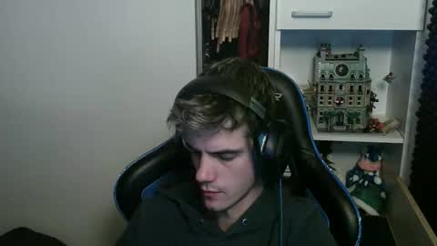 Snapshot of hornyjoey1 chatting on 20, 11, 2025 Joey online show from 20, 11, 2025