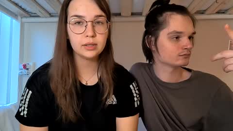 Snapshot of hornykitty_x chatting on 15, 5, 2026 Alisa and Mike online show from 15, 5, 2026