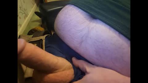 Snapshot of hornynpa chatting on 17, 10, 2025 Say hi if horny online show from 17, 10, 2025