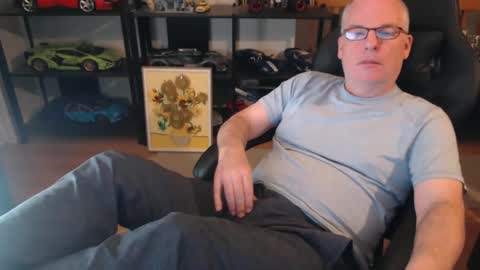 Snapshot of hornynthick70 chatting on 8, 3, 2025 hornynthick70 online show from 8, 3, 2025