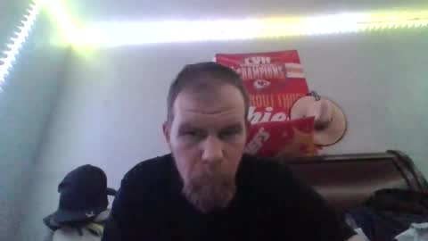 Snapshot of hornypierceddad chatting on 19, 2, 2026 hornypierceddad online show from 19, 2, 2026