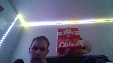 Snapshot of hornypierceddad chatting on 2, 3, 2026 hornypierceddad online show from 2, 3, 2026