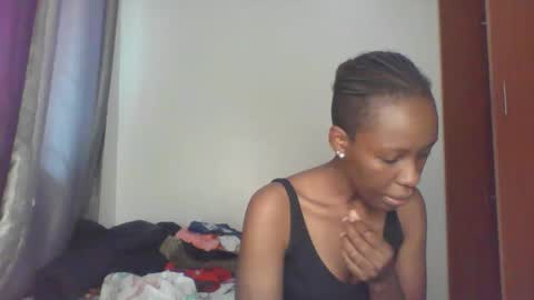 Snapshot of hornysouls01 chatting on 28, 9, 2025 hornysouls01 online show from 28, 9, 2025
