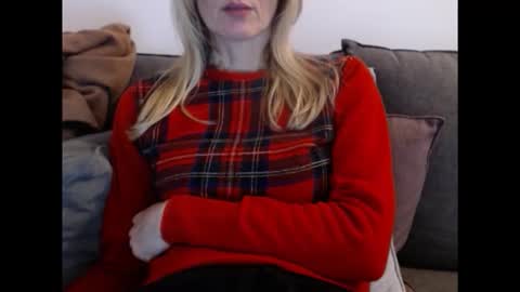 Snapshot of hornyssima chatting on 13, 4, 2026 Hornyssima online show from 13, 4, 2026