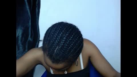 Snapshot of hornyxbum chatting on 5, 1, 2025 hornyxbum online show from 5, 1, 2025