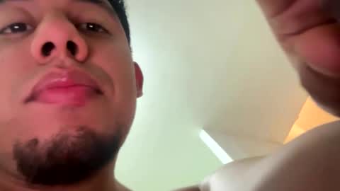 hot2512 online show from 24, 2, 2025